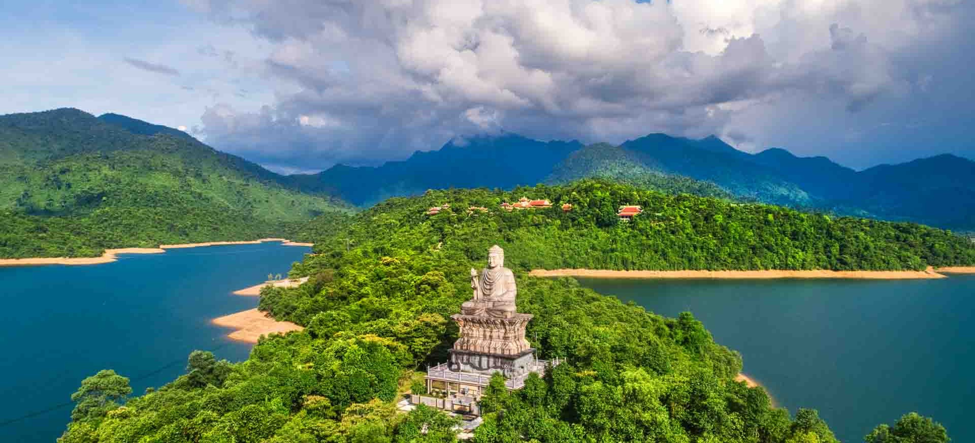 Bach Ma National Park